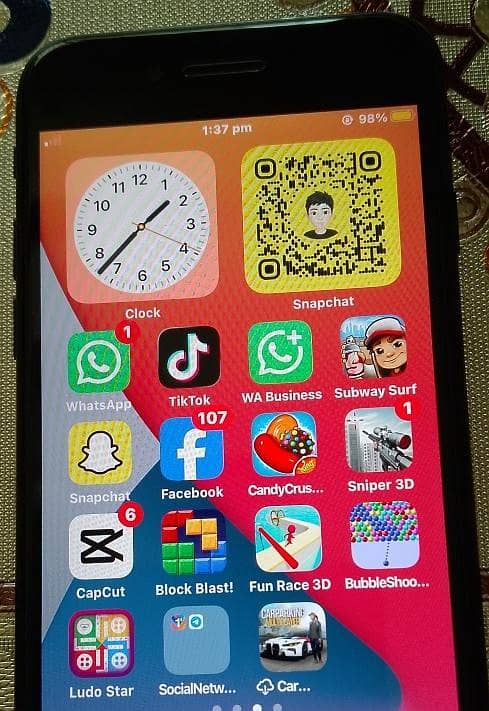 Apple iPhone 6S Plus 0
