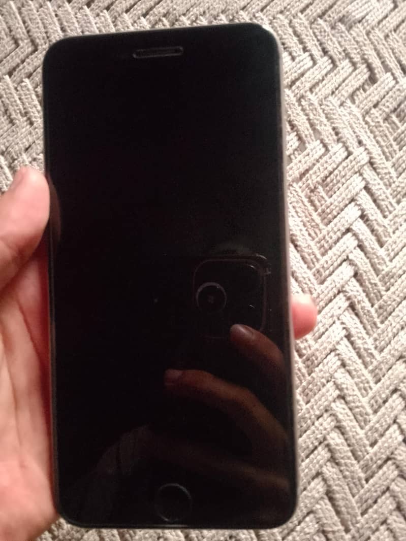 Apple iPhone 6S Plus 4