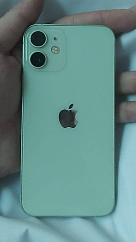 Apple iPhone 12 Mini 2