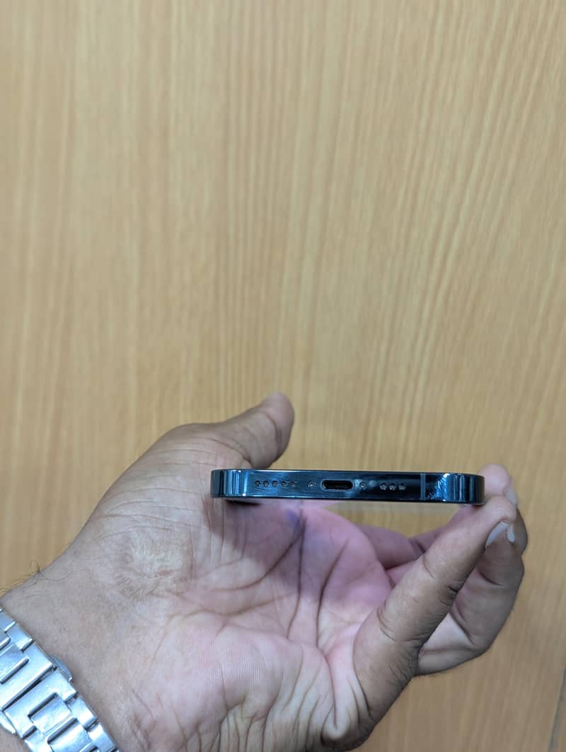 Apple iPhone 12 Pro 1