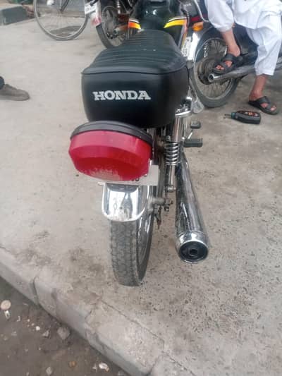 Honda 125 bike for urgent sale
