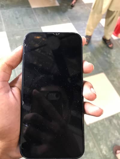 Apple iPhone 13