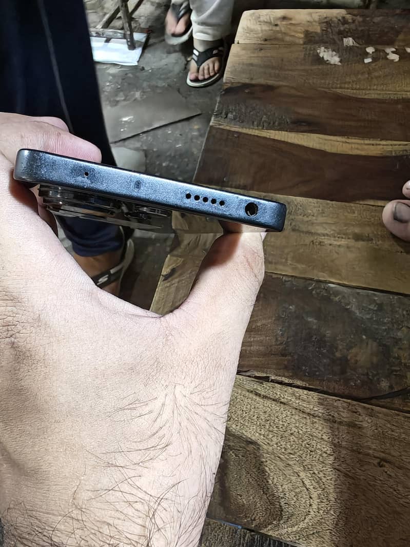 Xiaomi Redmi Note 13 Pro 3