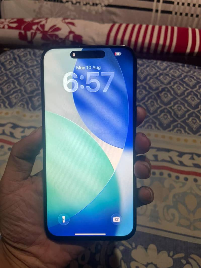 Apple iPhone 15 Pro Max 4