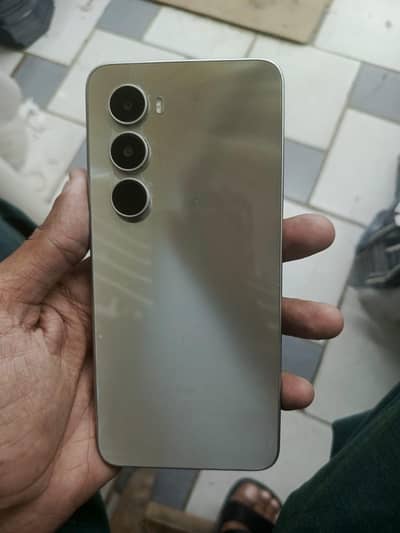 Itel A100 brand new urgent sale warranty ma ha only call