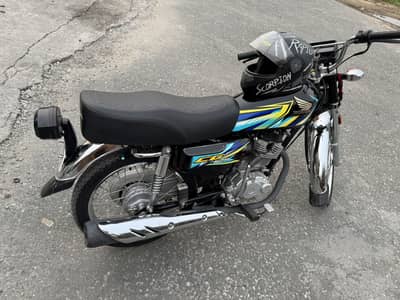 Honda 125 all oky new condition