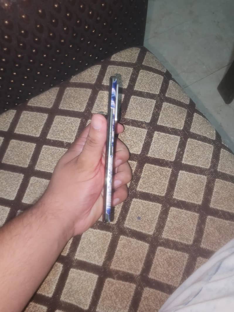 Infinix Note 40 Pro 5
