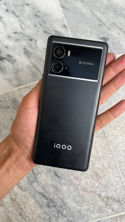 Vivo iQOO 9 Pro