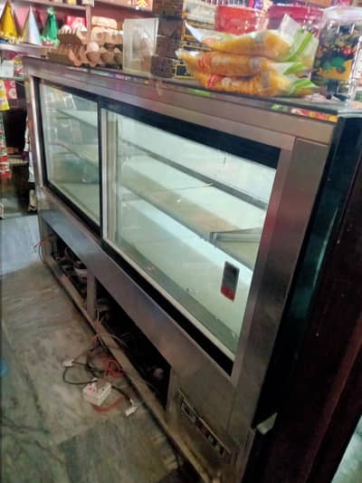 Caravell Cake Display Fridge – Good Condition