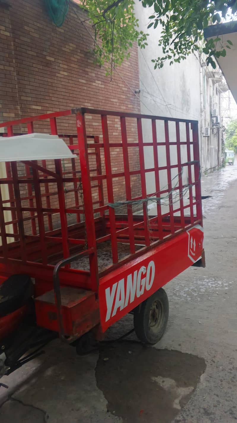 Loader rickshaw 0
