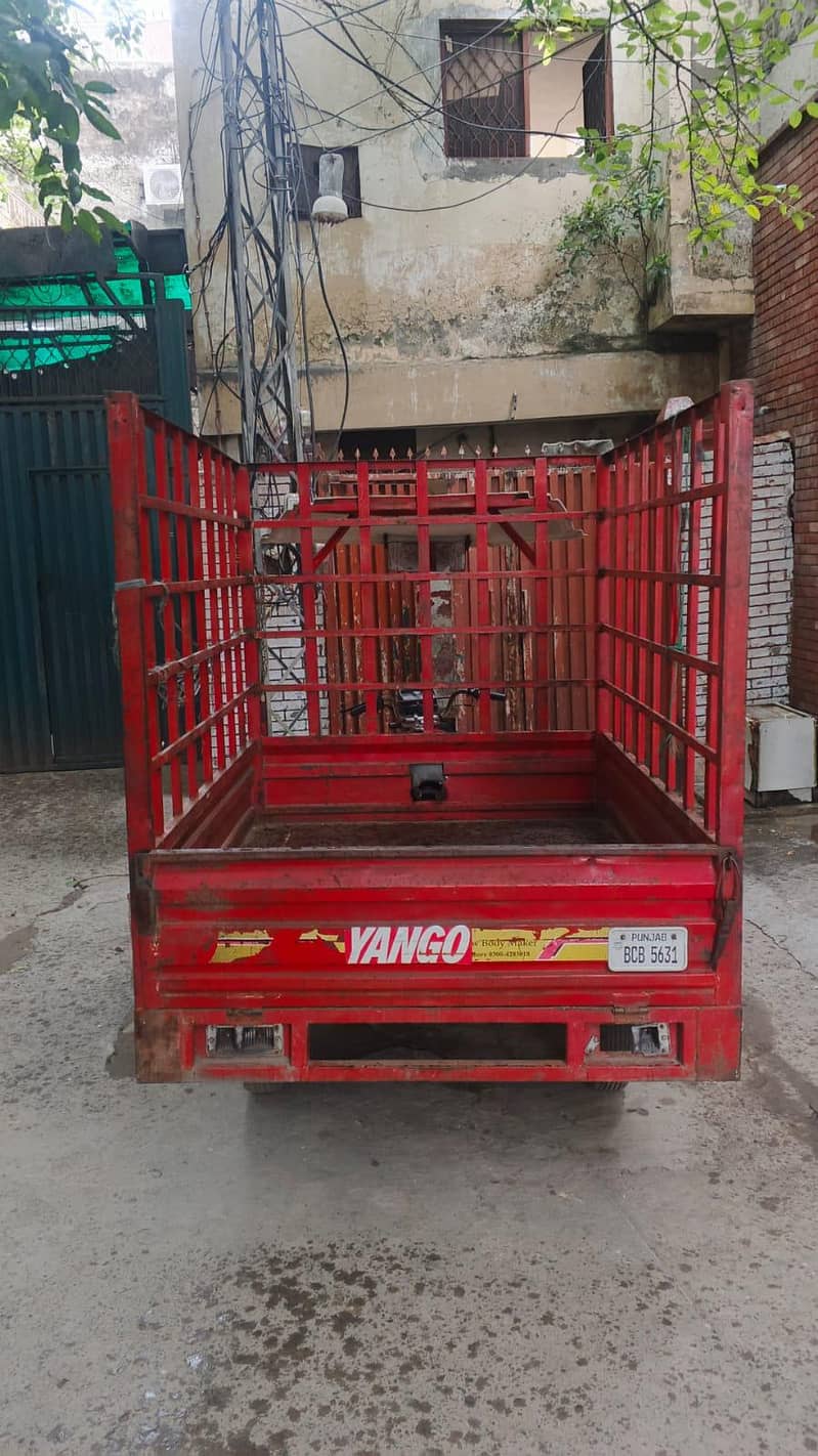 Loader rickshaw 1