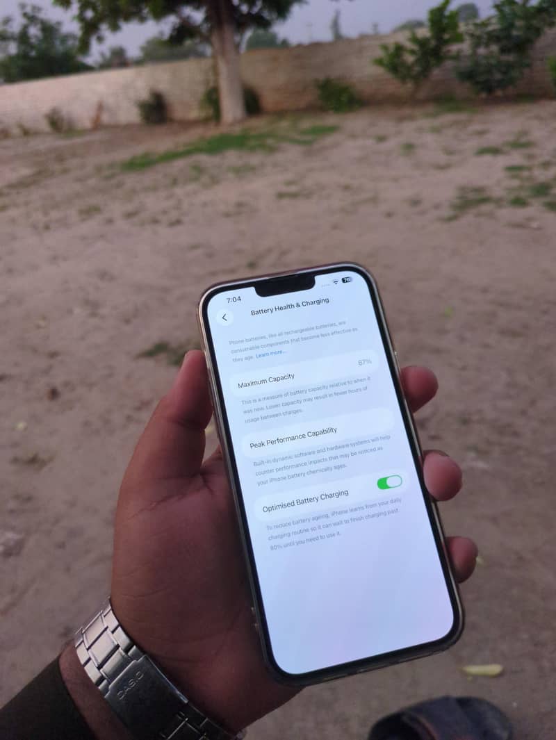 Apple iPhone 13 Pro Max 4