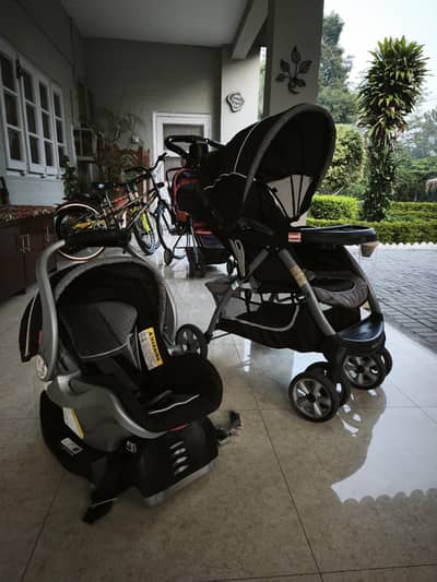 Baby Trend Stroller with Carrying Cot and car seat