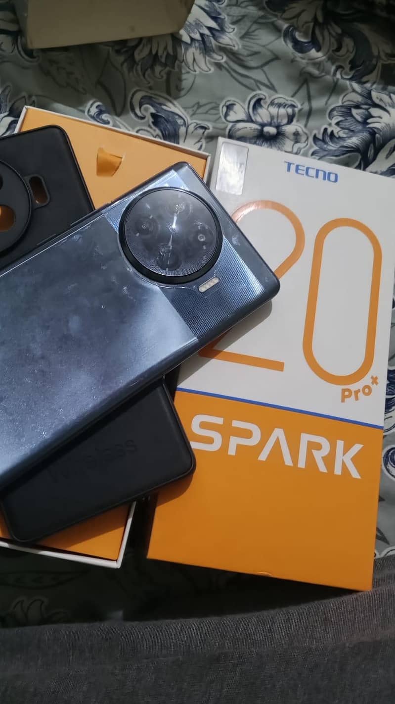 Tecno 0