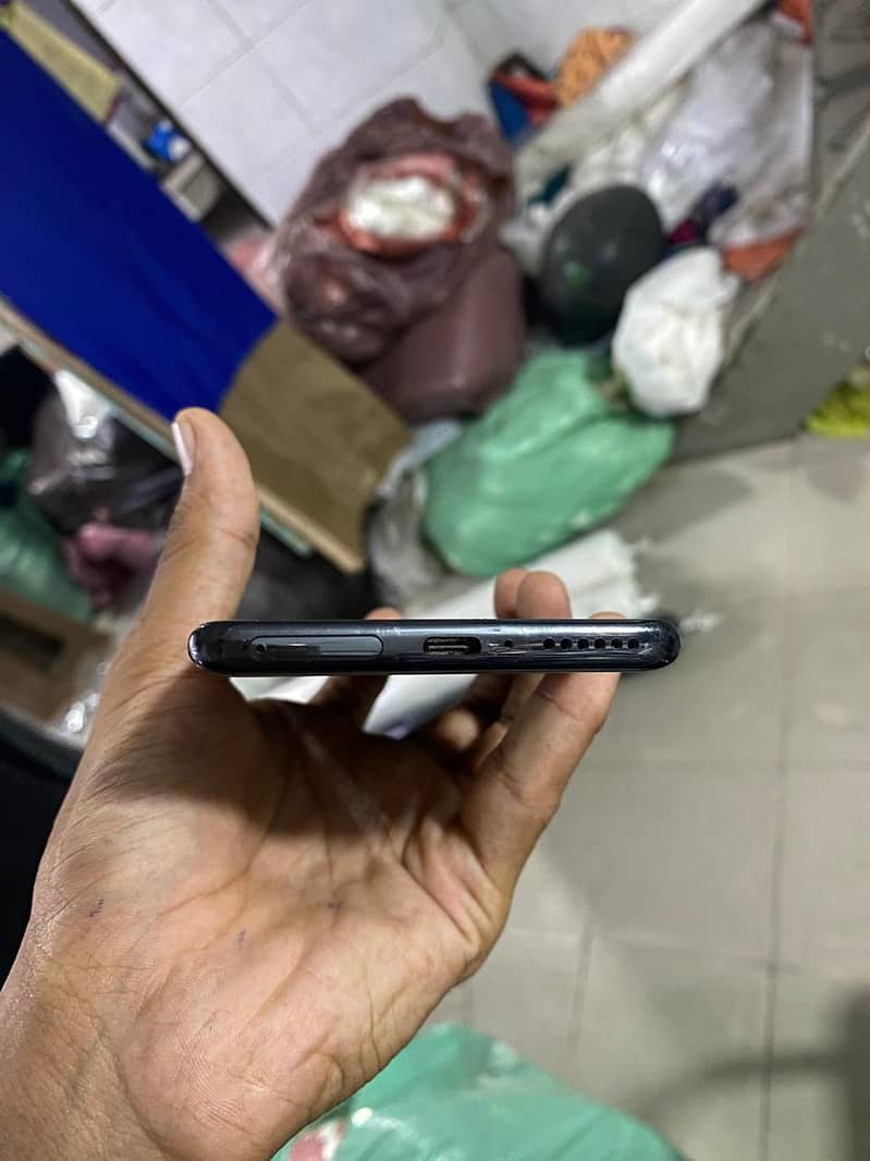 Xiaomi Redmi Note 14 Pro 3