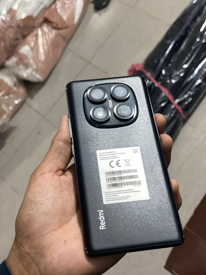 Xiaomi Redmi Note 14 Pro 4