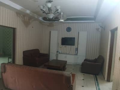 Allama Iqbal Town 10 Marla Portion 3 Bedroom With Bath