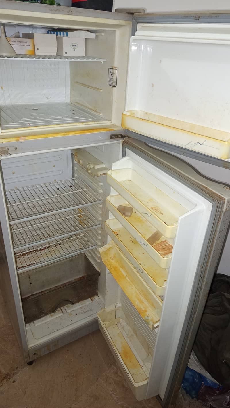 Dawlance fridge 9166 0