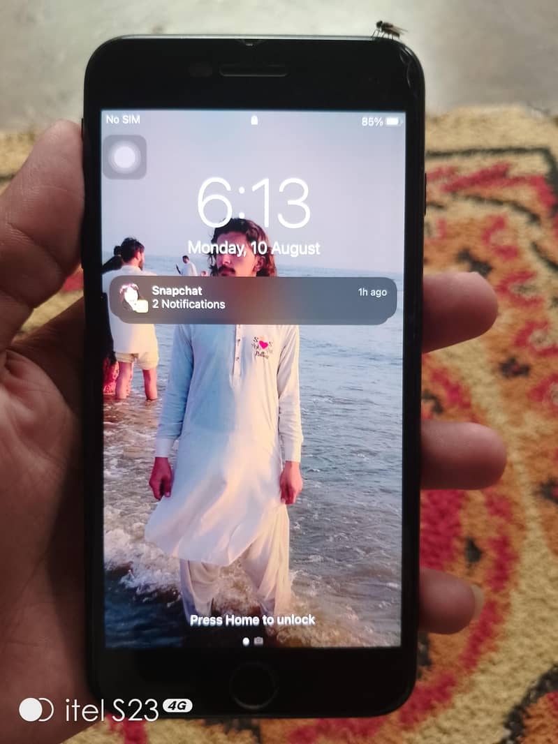 Apple iPhone 7 Plus 6