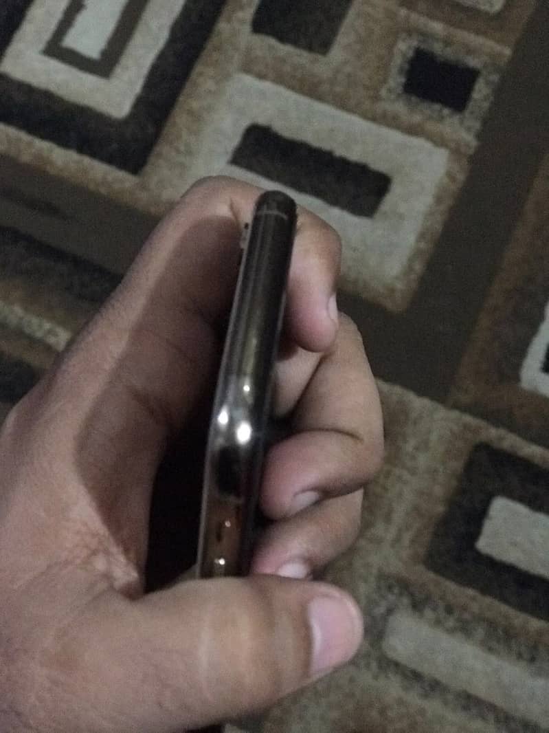 Apple iPhone XS 2