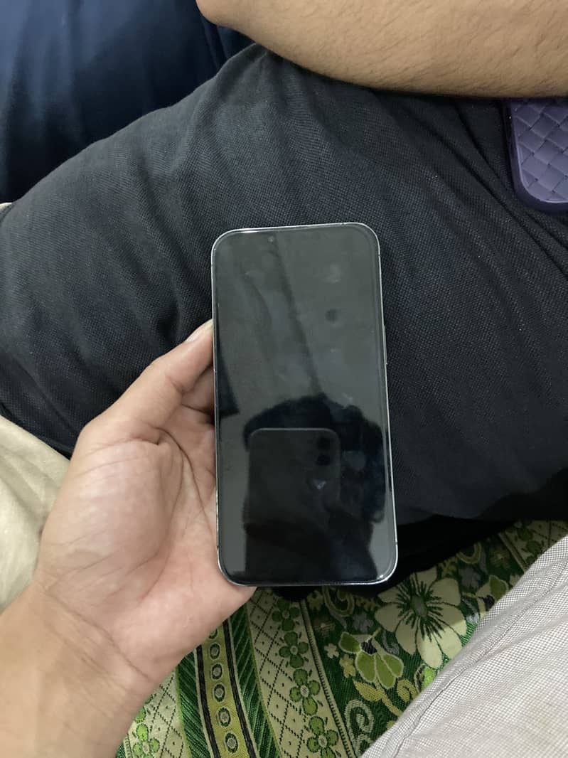 Apple iPhone 13 Pro 2