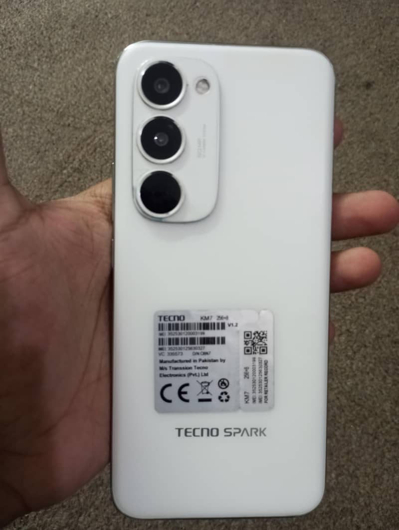 Tecno Spark 40 Pro+ 0