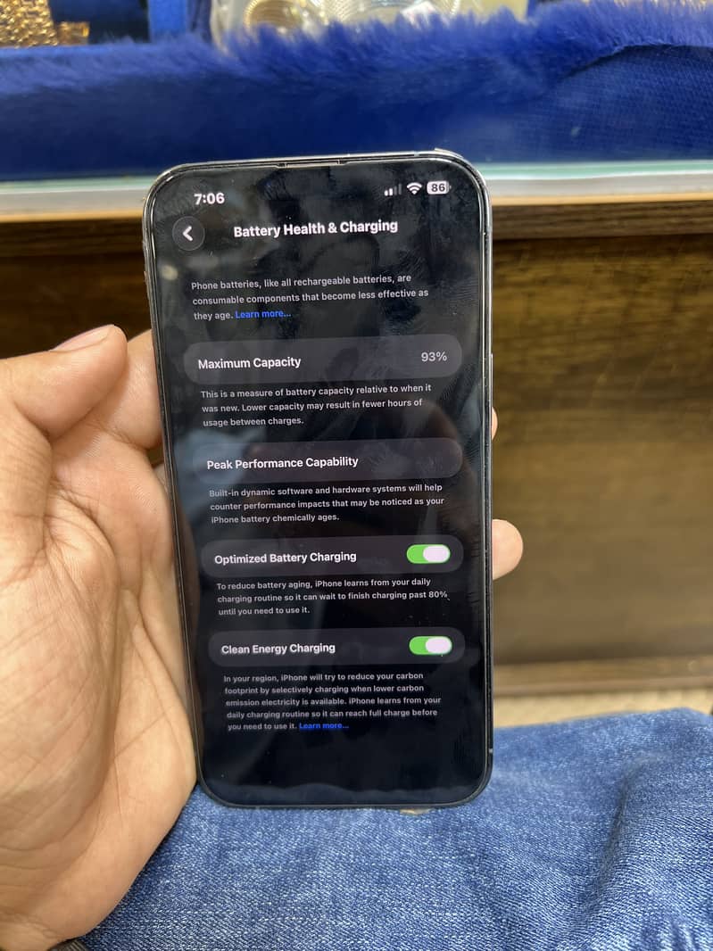 Apple iPhone 13 Pro Max 4