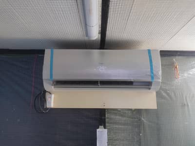 Haeir 1 ton Pearl  invertor AC just 2 months used