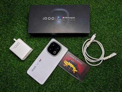 | VIVO IQOO 13 | INTERNATIONAL BMW EDITION |