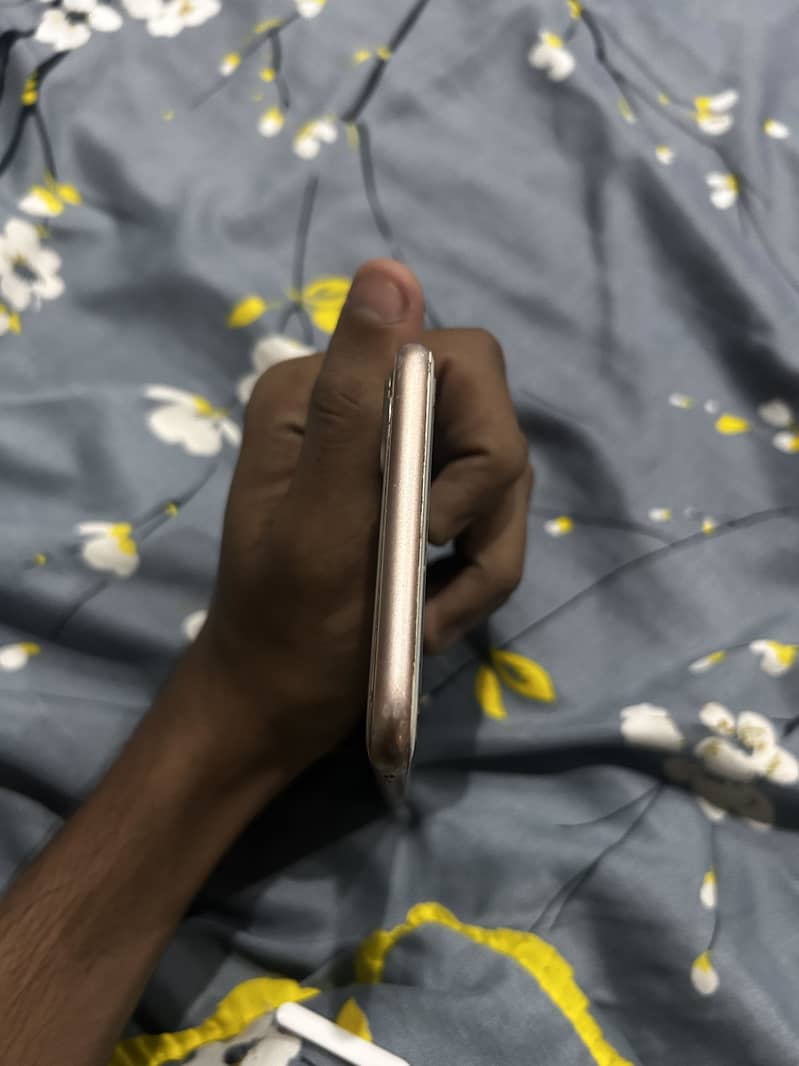 Apple iPhone 8 Plus 2
