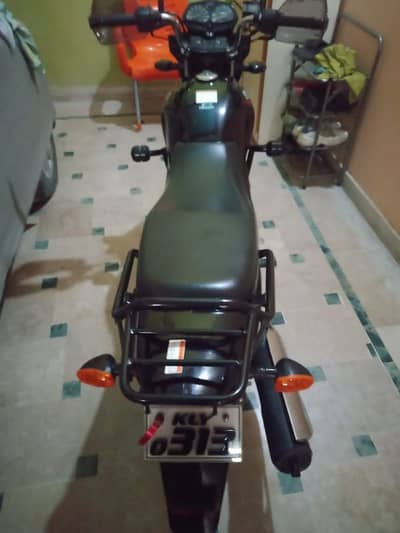 Suzuki GR150