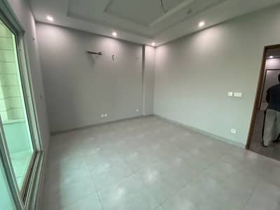 4 Marla Beautiful Flat Available For Rent Near All Facilities Prime location