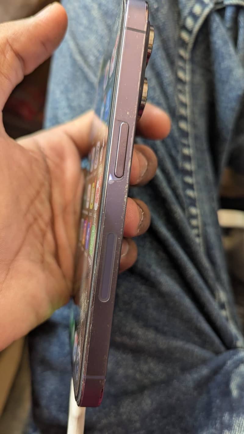 Apple iPhone 14 Pro 4