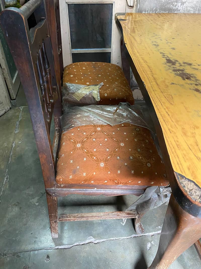 dining table 0