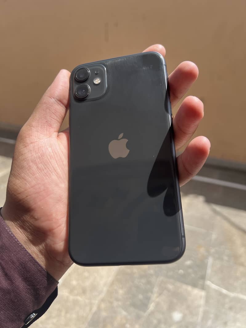 Apple iPhone 11 3