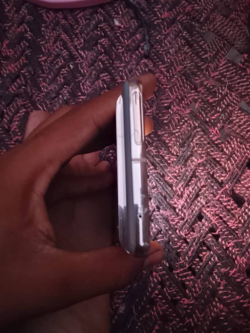 Google Pixel 7 Pro 8