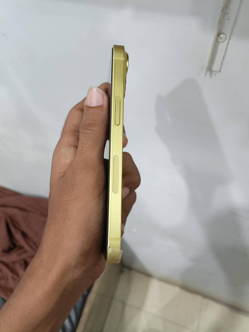 Apple iPhone 14 2