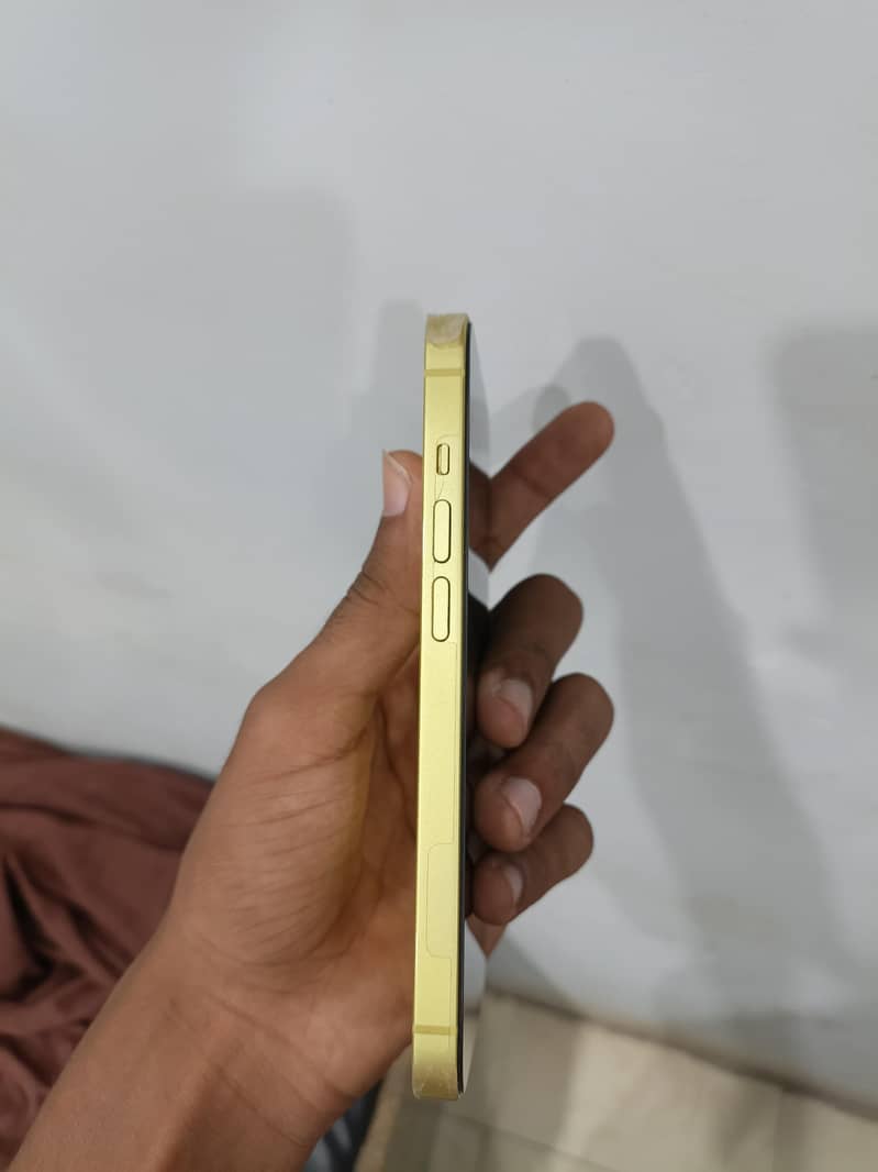 Apple iPhone 14 5