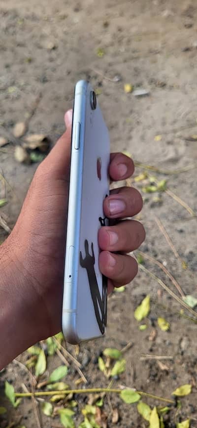 Apple iPhone XR