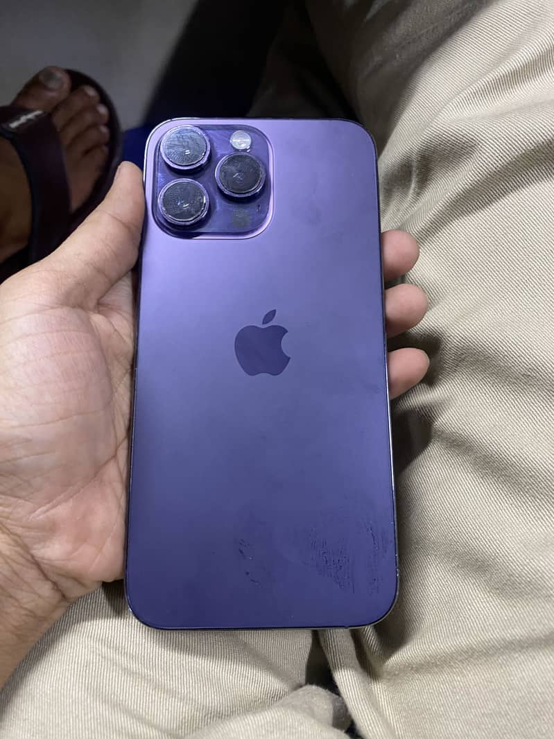 Apple iPhone 14 Pro Max 4