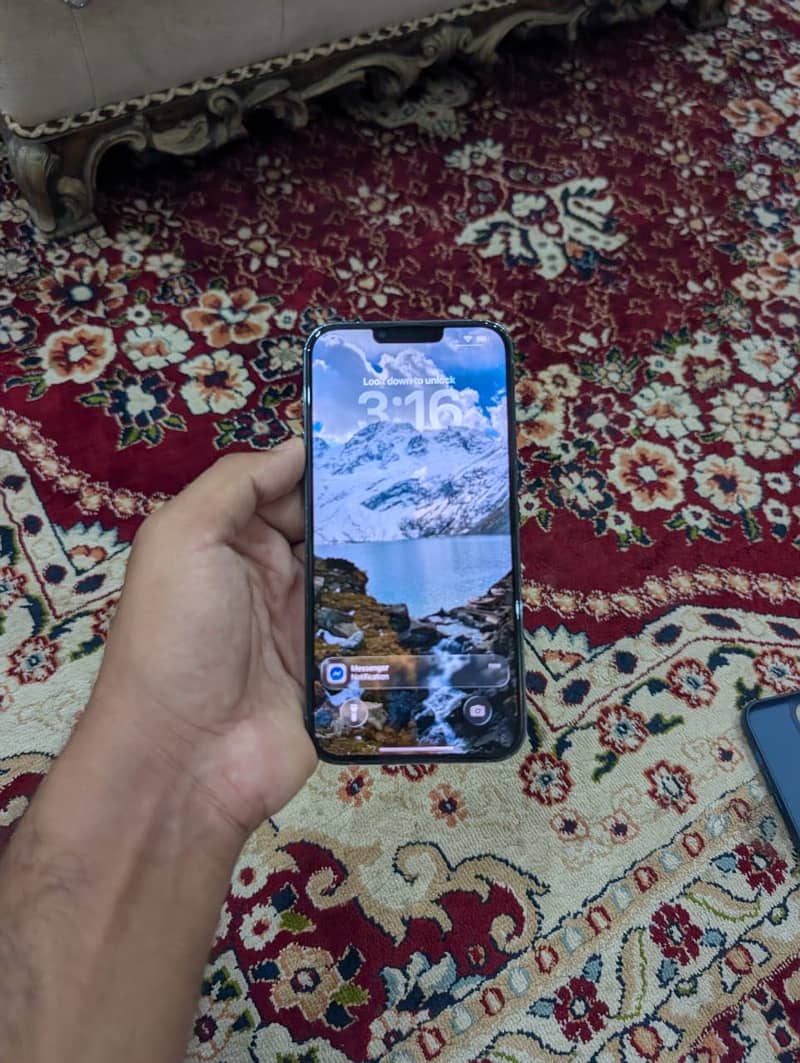 Apple iPhone 13 Pro Max 2