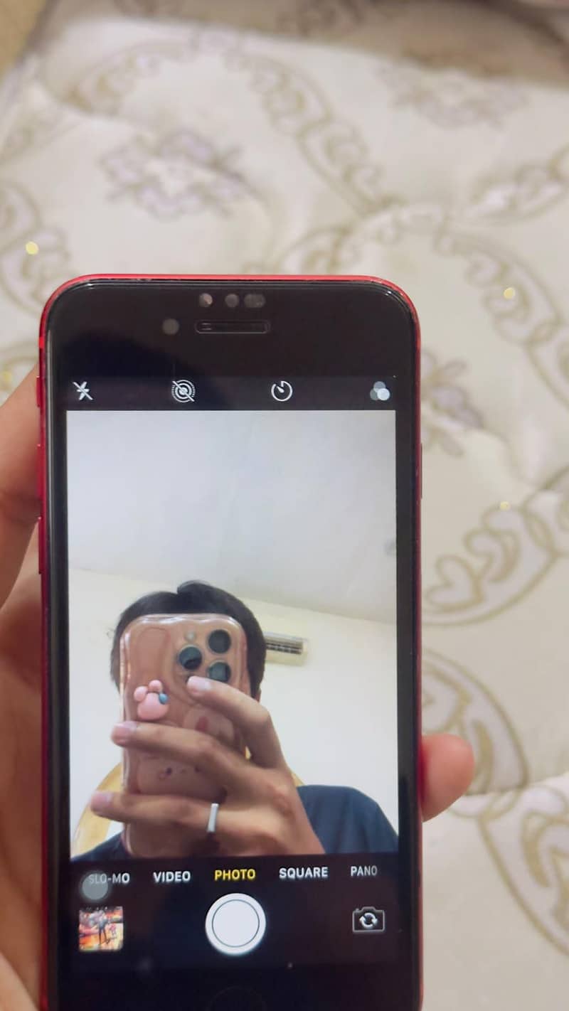 Apple iPhone 8 red 12