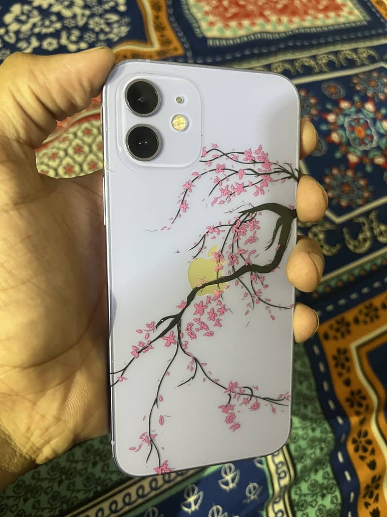 Apple iPhone 12 2