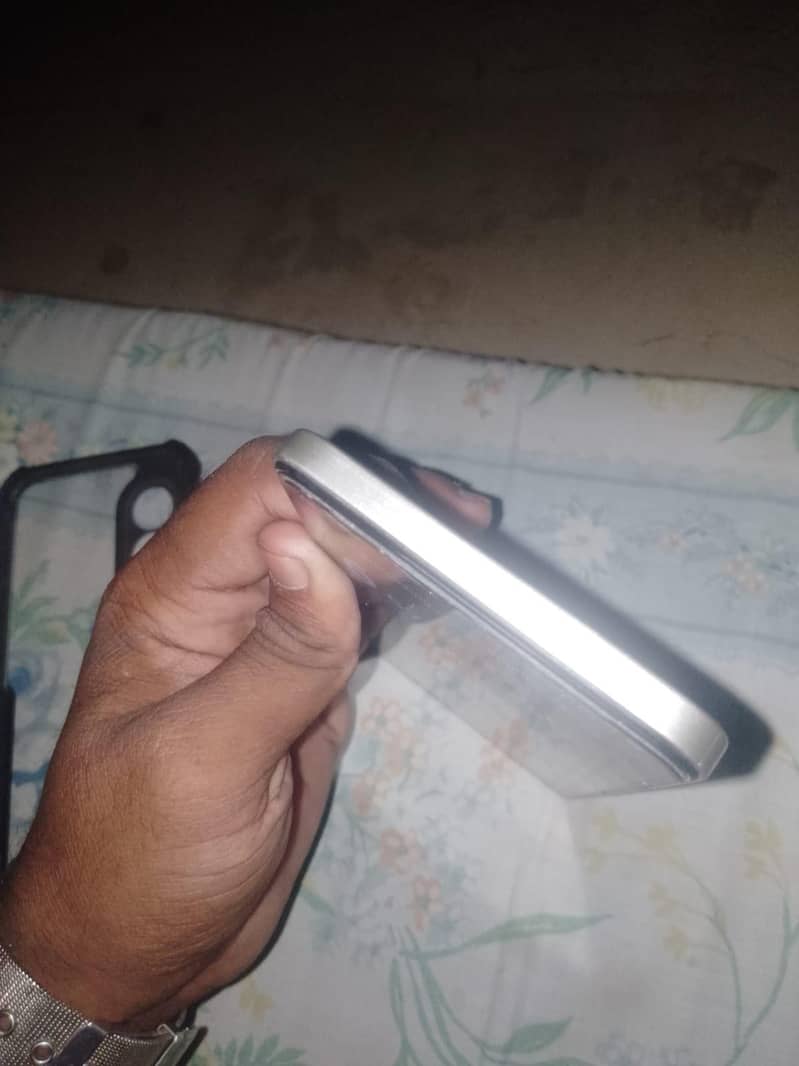 Itel S25 4