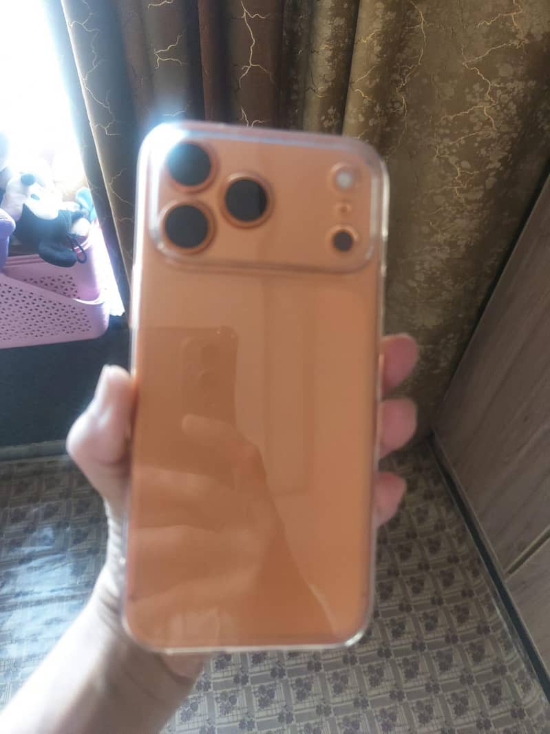 Apple iPhone 17 Pro Max 2