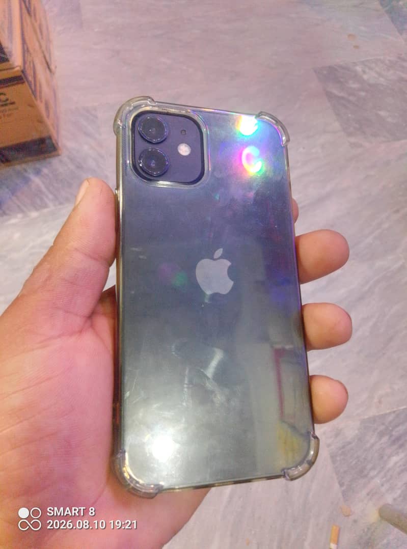 Apple iPhone 12 1