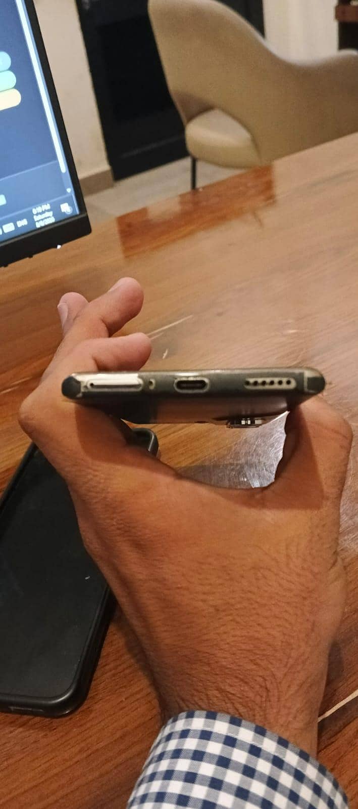 Tecno CAMON 40 Pro 6