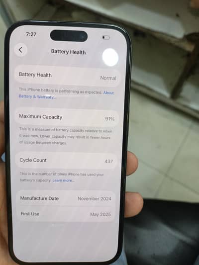 Apple iPhone 16