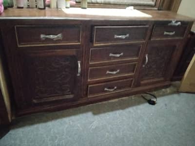 dressing table