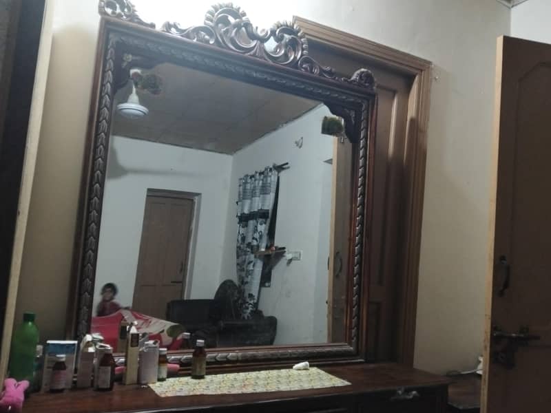 dressing table 1